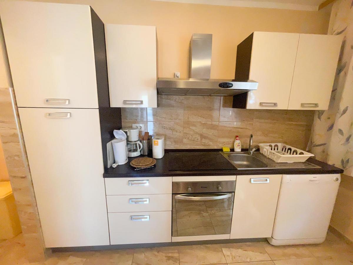 Apartmani Combaj Jadranovo Exterior foto
